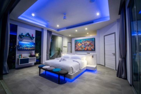 Villa in Patong, Thailand 5 Schlafzimmer № 194127 - Foto 4