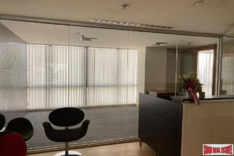 Office à Bangkok, Thaïlande 318.6 m2 № 194129 - photo 4