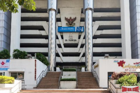 Oficina 318.6 m2 en Bangkok, Tailandia № 194129