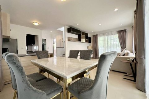 Casa de 3 dormitorios en Phuket, Tailandia № 156352 - foto 4