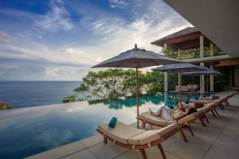 Chalet de 6 dormitorios en Kathu, Tailandia № 156351 - foto 2