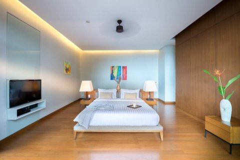 Chalet de 6 dormitorios en Kathu, Tailandia № 156351 - foto 10
