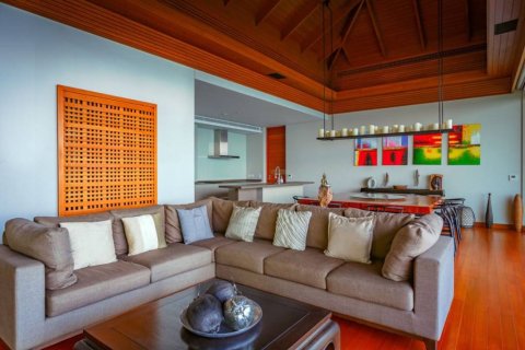 Chalet de 6 dormitorios en Kathu, Tailandia № 156351 - foto 7