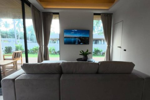 Chalet de 3 dormitorios en Surat Thani, Tailandia № 156349 - foto 5