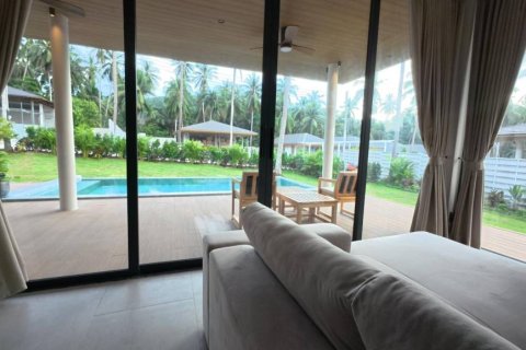 Chalet de 3 dormitorios en Surat Thani, Tailandia № 156349 - foto 8