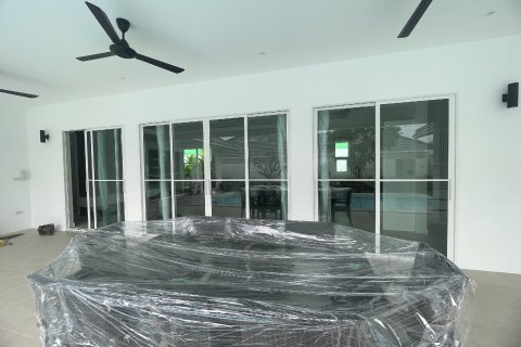 Chalet de 3 dormitorios en Hua Hin, Tailandia № 169976 - foto 9