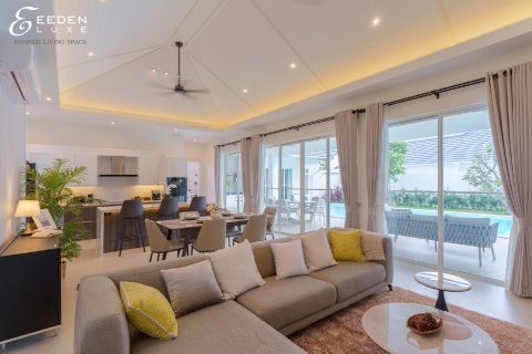 Chalet de 3 dormitorios en Hua Hin, Tailandia № 169975 - foto 2