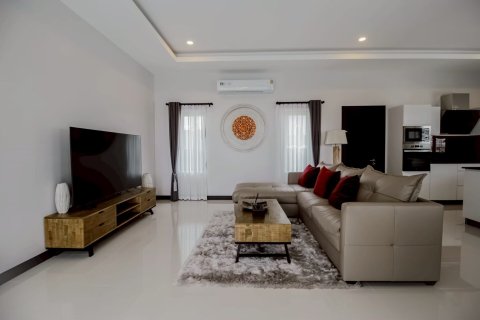 Chalet de 3 dormitorios en Hua Hin, Tailandia № 169977 - foto 6
