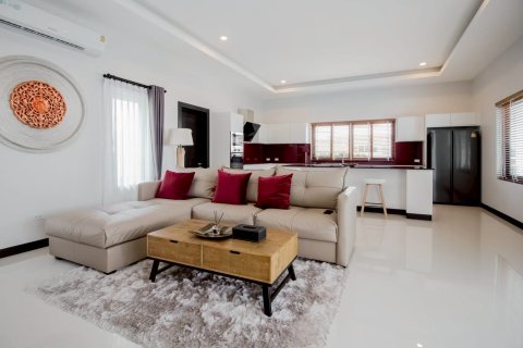 Chalet de 3 dormitorios en Hua Hin, Tailandia № 169977 - foto 7