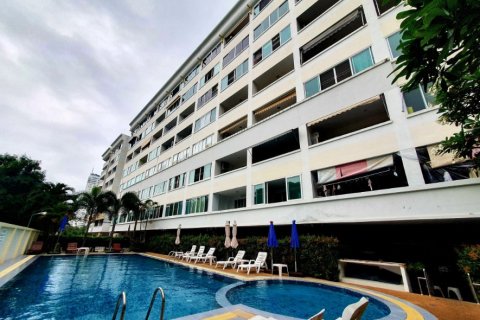 Apartamento de 2 habitaciones en Pattaya, Tailandia № 205762 - foto 14