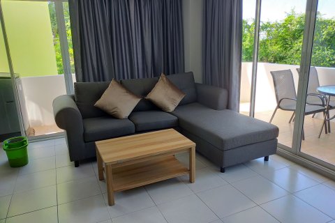 Apartamento de 2 habitaciones en Pattaya, Tailandia № 205762 - foto 3