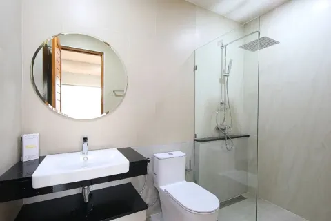 Casa de 3 dormitorios en Chalong, Tailandia № 134342 - foto 17