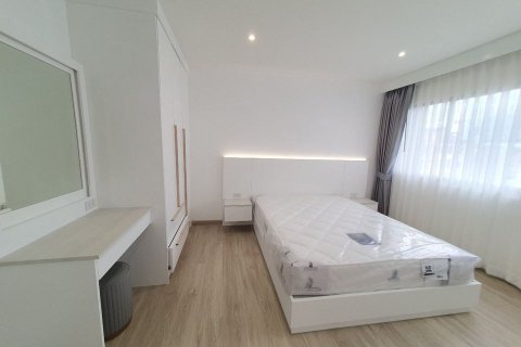 Condominio de 2 dormitorios en Bangkok, Tailandia № 143301 - foto 18