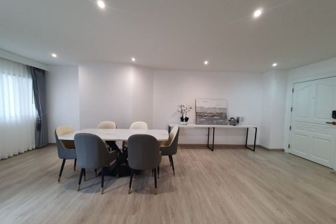 Condominio de 2 dormitorios en Bangkok, Tailandia № 143301 - foto 3