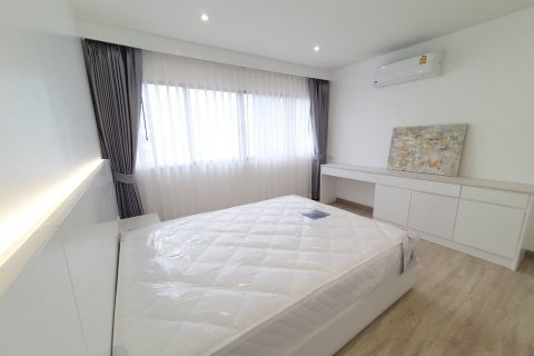 Condominio de 2 dormitorios en Bangkok, Tailandia № 143301 - foto 22