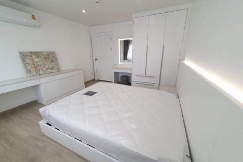Condominio de 2 dormitorios en Bangkok, Tailandia № 143301 - foto 21