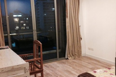 Condominio de 3 dormitorios en Phra Khanong, Bangkok, Tailandia № 143303 - foto 5