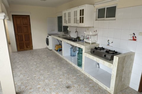House in Pattaya, Thailand 4 bedrooms № 151398 - photo 8