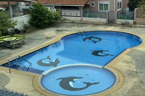 House in Pattaya, Thailand 4 bedrooms № 151398 - photo 17