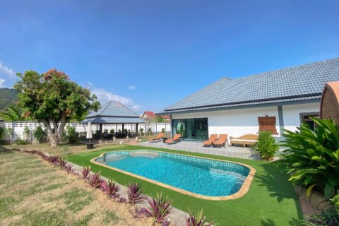Haus in Phuket, Thailand 4 Schlafzimmer № 140574