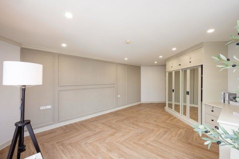 Condominio de 3 dormitorios en Bangkok, Tailandia № 144617 - foto 11