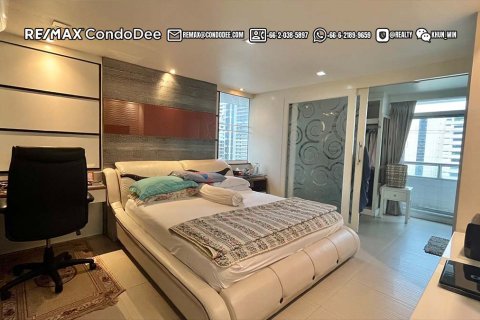 Eigentumswohnung in Watthana, Bangkok, Thailand, 3 Schlafzimmer  № 200814 - Foto 11