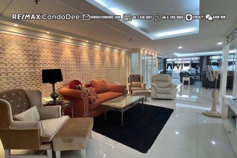 Eigentumswohnung in Watthana, Bangkok, Thailand, 3 Schlafzimmer  № 200814 - Foto 8