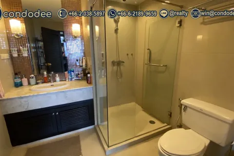 Condominio de 2 dormitorios en Khlong Toei, Bangkok, Tailandia № 200813 - foto 5