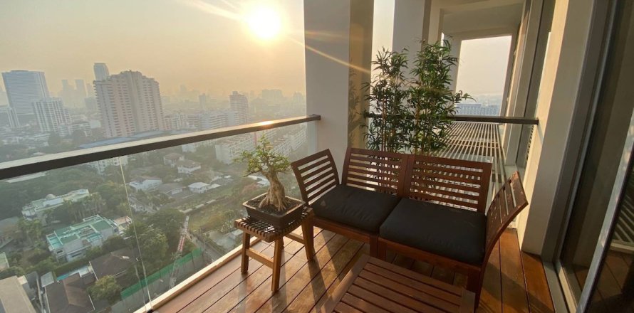 Condo à Sathon, Bangkok, Thaïlande, 2 chambres  № 200818