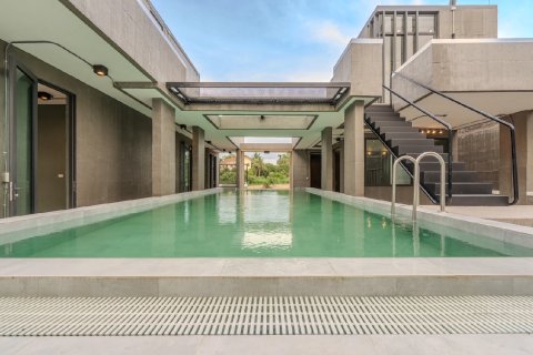 Chalet de 4 dormitorios en Hua Hin, Tailandia № 169987 - foto 15