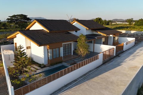 Villa in Hua Hin, Thailand 3 Schlafzimmer № 169991 - Foto 11