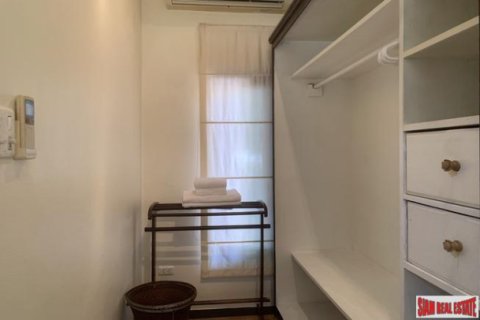 Chalet de 5 dormitorios en Nai Harn Beach, Tailandia № 202421 - foto 4