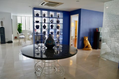 Condominio de 3 dormitorios en Bangkok, Tailandia № 143567 - foto 4