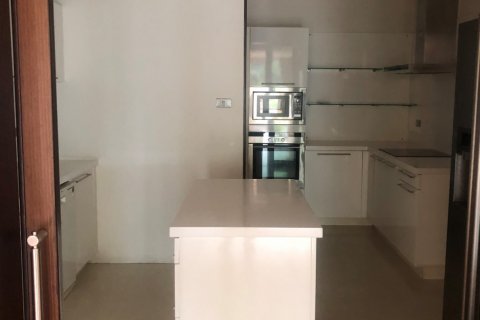 Condominio de 4 dormitorios en Bangkok, Tailandia № 143563 - foto 3