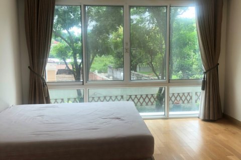 Condominio de 4 dormitorios en Bangkok, Tailandia № 143563 - foto 8