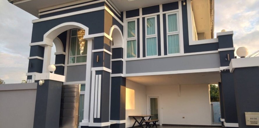 Haus in Pattaya, Thailand 4 Schlafzimmer № 169036