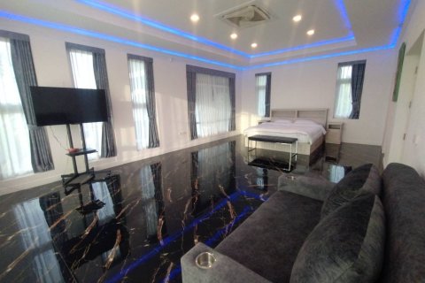 Haus in Pattaya, Thailand 4 Schlafzimmer № 169036 - Foto 4