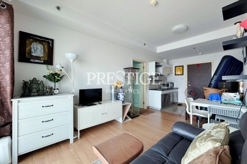Condominio de 1 dormitorio en Pattaya, Tailandia № 208995 - foto 4