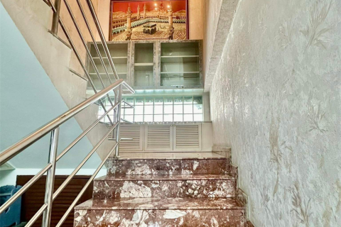Haus in Bangkok, Thailand 6 Schlafzimmer № 190354 - Foto 6