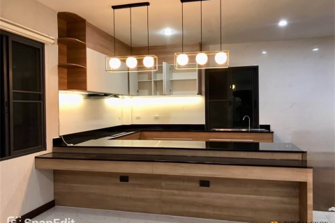 Haus in Bangkok, Thailand 4 Schlafzimmer № 190353 - Foto 9