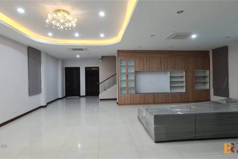 Haus in Bangkok, Thailand 4 Schlafzimmer № 190353 - Foto 2