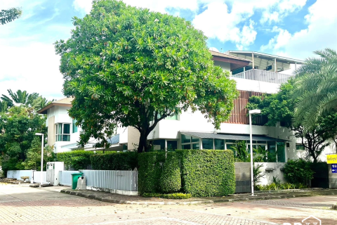 Casa de 3 dormitorios en Bangkok, Tailandia № 189220 - foto 7