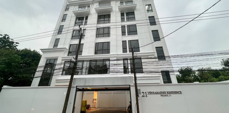 Haus in Bangkok, Thailand 8 Schlafzimmer № 189216
