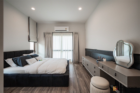 Haus in Bangkok, Thailand 4 Schlafzimmer № 189050 - Foto 10
