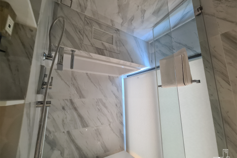 Condo in Bangkok, Thailand, 2 bedrooms № 189891 - photo 4
