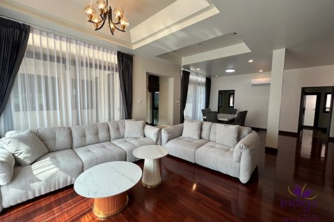 Casa de 3 dormitorios en Hang Dong, Tailandia № 163892 - foto 8