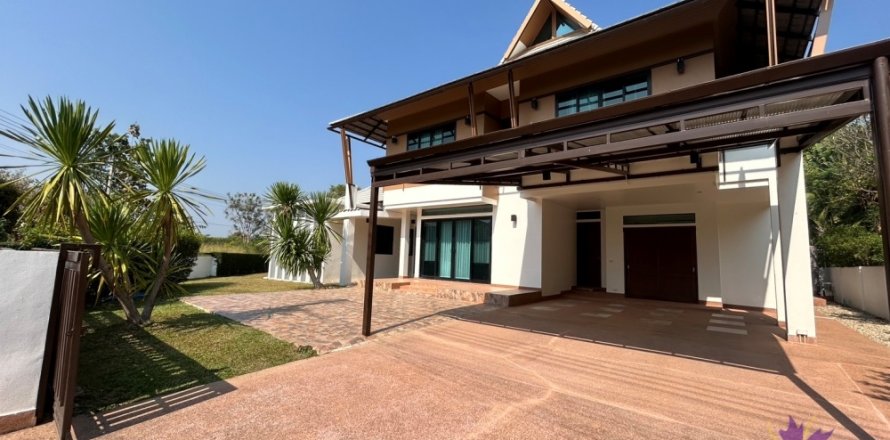 Casa de 3 dormitorios en Hang Dong, Tailandia № 163892