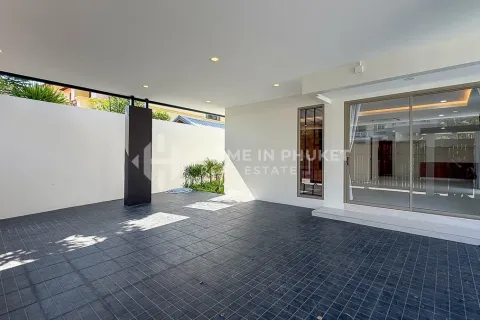 Casa de 4 dormitorios en Chalong, Tailandia № 163896 - foto 3