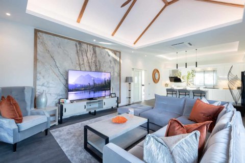 Chalet de 3 dormitorios en Hua Hin, Tailandia № 165793 - foto 2