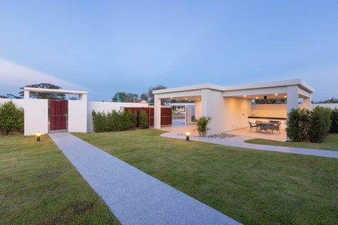 Chalet de 3 dormitorios en Hua Hin, Tailandia № 165794